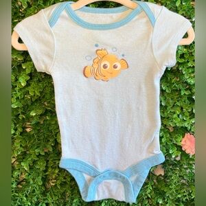 Disney Baby Nemo Bodysuit 0-3M – Blue Short Sleeve Onesie